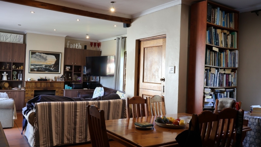 3 Bedroom Property for Sale in Hoog En Droog Western Cape